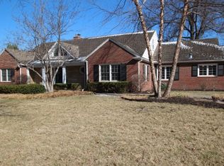 1034 W 67th St, Kansas City, MO 64113