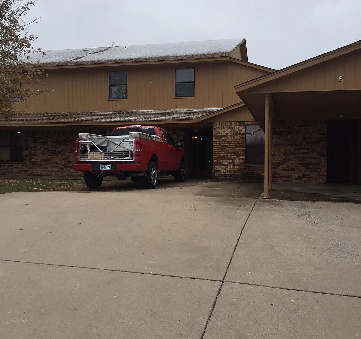 2733 NE Euclid Ave — Photo 1