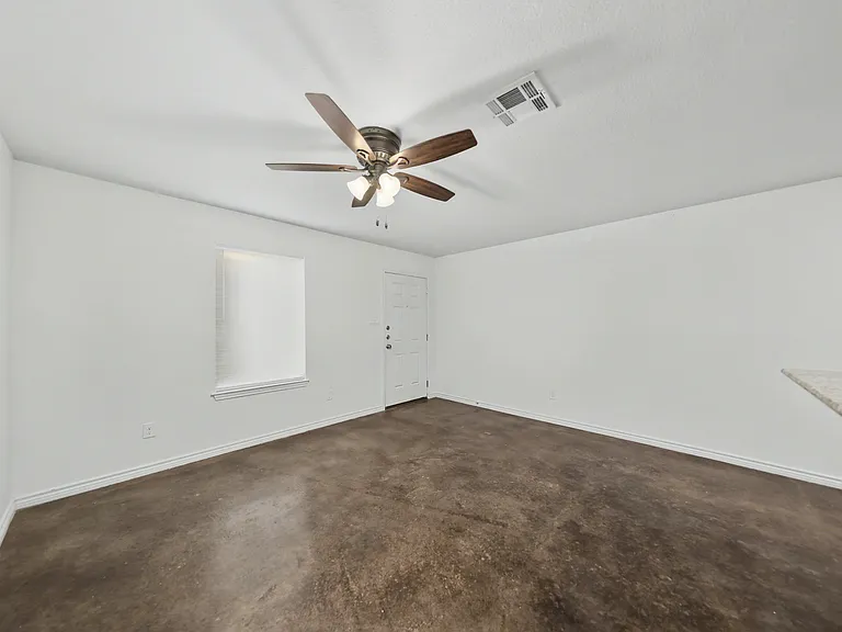 1107 S 33rd St, Temple — Photo 11