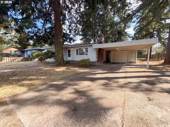 11500 SE Hawthorne Blvd, Portland, OR 97216