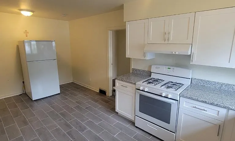 7539 River Rd #B — Photo 5