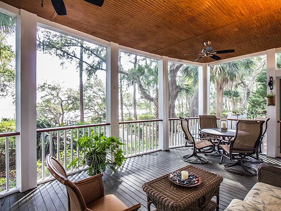 Lower screened porch