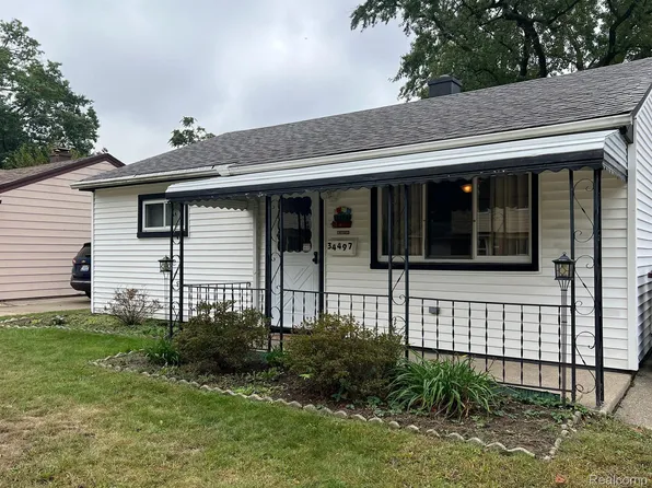 34497 Phyllis St, Wayne, MI 48184