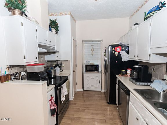 4th image of 133 Christie Ln