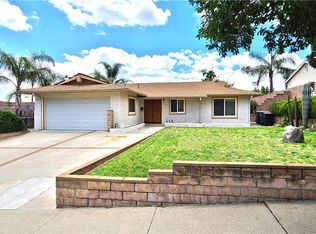 13623 Marchant Ave, Sylmar, CA 91342