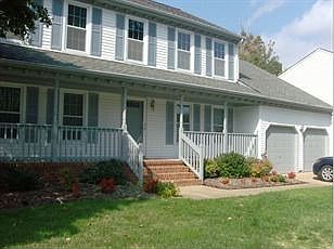 1st image of 925 Edgewater Dr