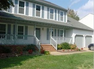 925 Edgewater Dr, Newport News, VA 23602