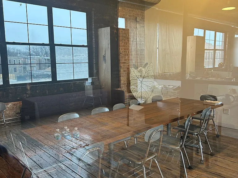3124 W Carroll Ave — Photo 2