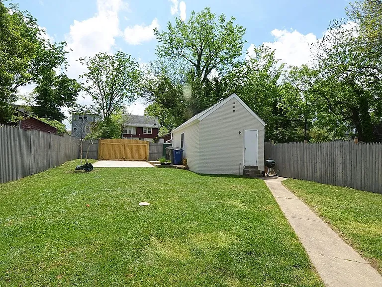 2617 Newton St NE — Photo 37