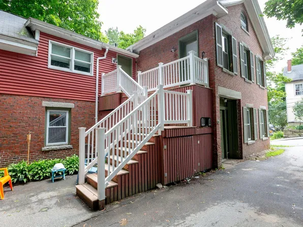 17 Walker St #3, Bath, ME 04530