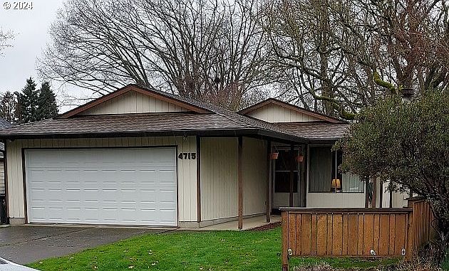 2nd image of 4715 SE Ellis St