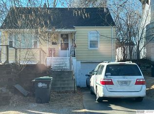 3902 N 52nd St, Omaha, NE 68104