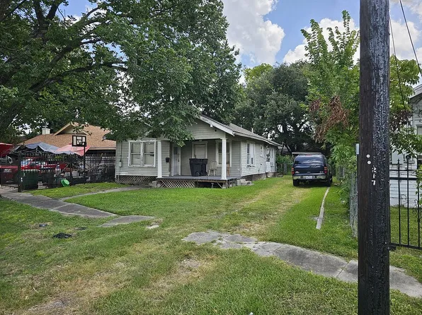 215 Drennan St, Houston, TX 77003