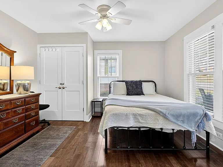 1735 Harle Ave NW — Photo 5