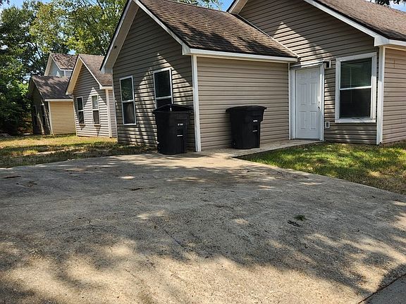 2nd image of 3576 North St