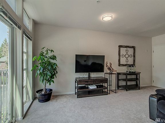 5th image of 15110 NE 81st Way Unit 204