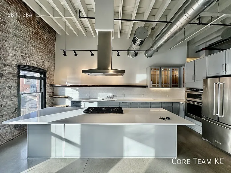 1513 Walnut St #502 — Photo 7