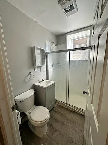 11202 Buckeye Road - 2863 East 112 #15 — Photo 3