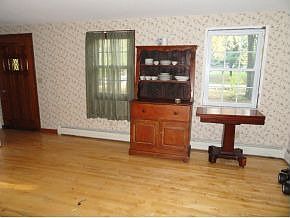 5th image of 39 Wedgewood Dr