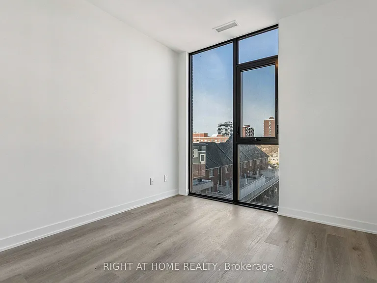 2075 Lakeshore Rd #402 — Photo 11