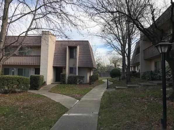 6068 Via Casitas, Carmichael, CA 95608