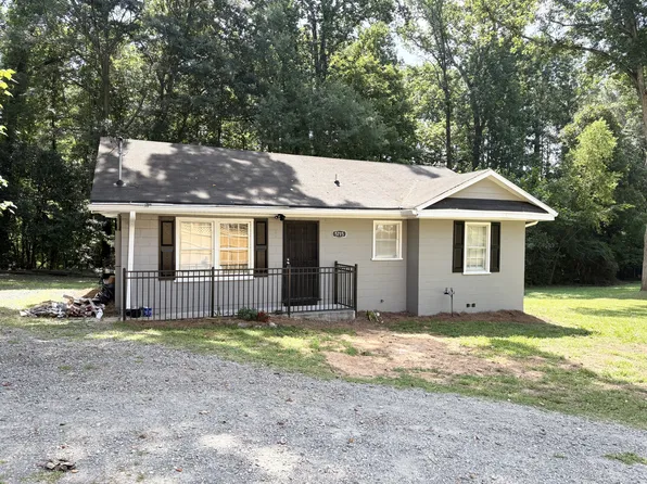 5715 Harding Dr, Mableton, GA 30126