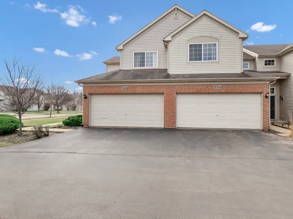 3355 Blue Ridge Dr, Carpentersville, IL 60110