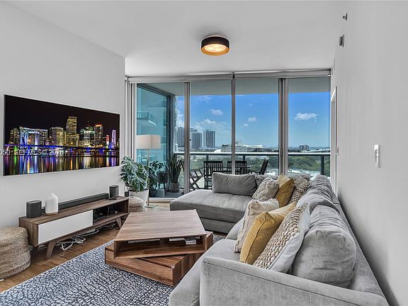 2nd image of 888 Biscayne Blvd APT 812