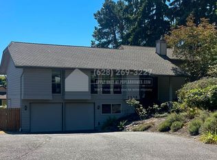 2528 170th Pl SE, Bellevue, WA 98008