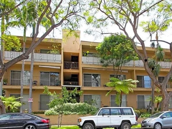 1120 N Fuller Ave #107