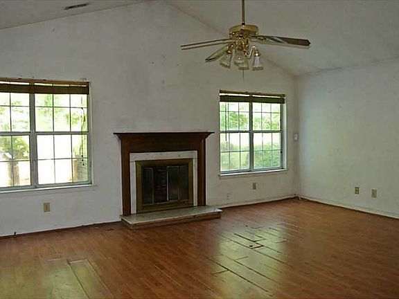 4th image of 138 Mallard Dr