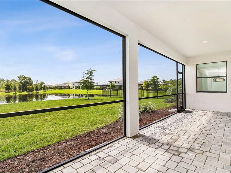 4873 Seafoam Trl — Photo 15
