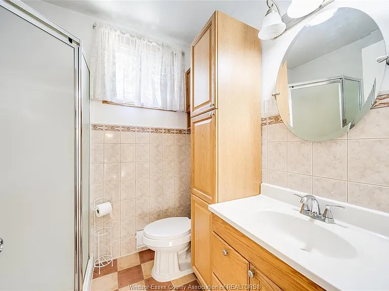 1229 Arncliffe Pl — Photo 25