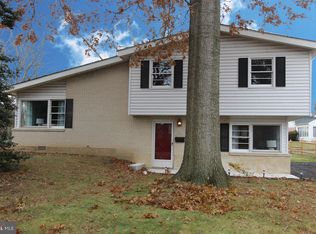 1104 Lakewood Dr, Wilmington, DE 19803