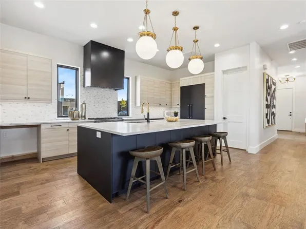 834 NW 72nd St, Oklahoma City, OK 73116