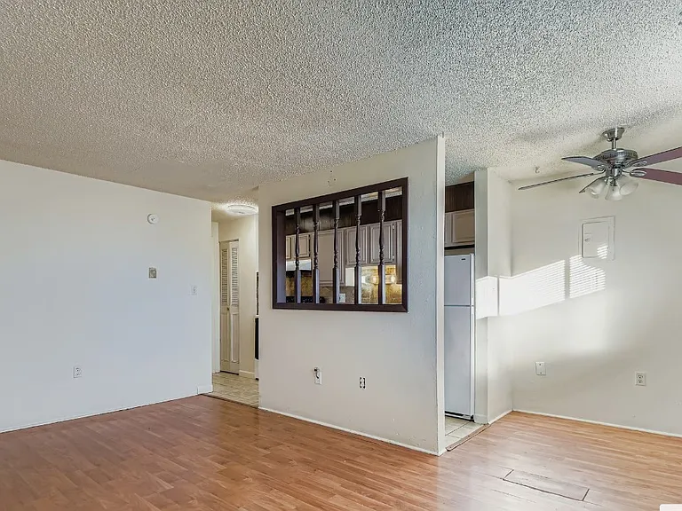 1289 Yukon St #101 — Photo 2