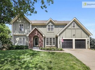 15711 W Beckett Ln, Olathe, KS 66062