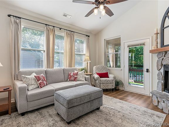 3rd image of 205 Weiskopf Way