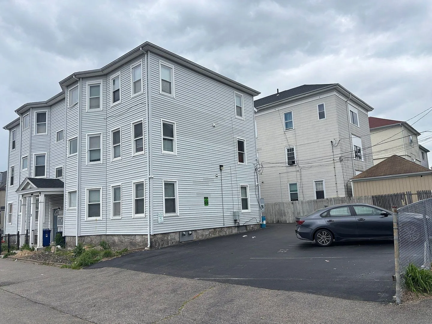 31 S Stowell St. — Photo 1