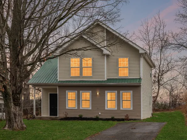 421 Shelby St, Clarksville, TN 37042