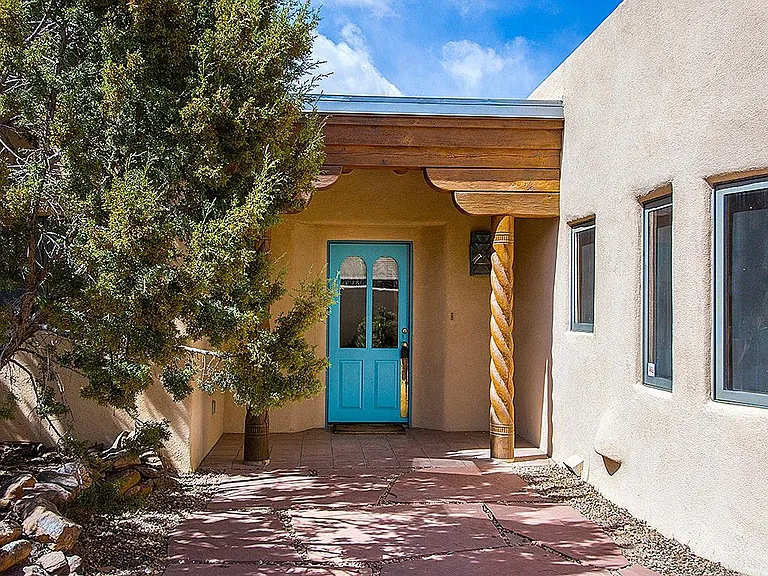 1297 Lejano Ln — Photo 27