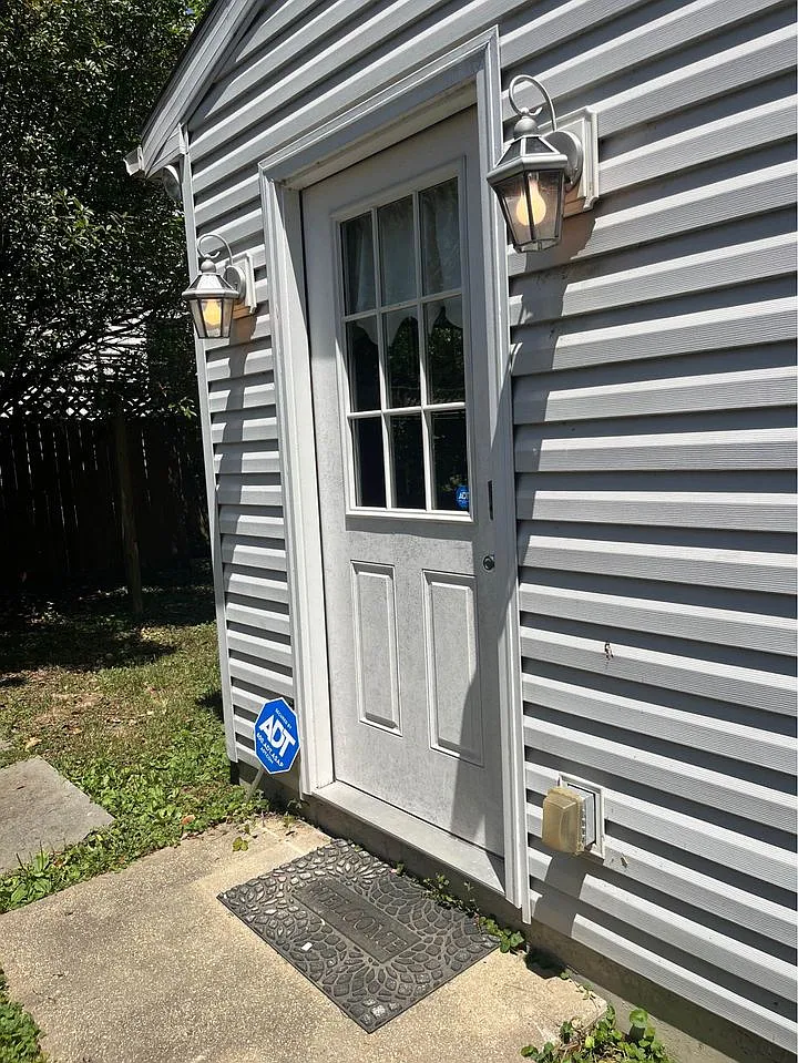 Building Photo - 108 Sabrina Ln