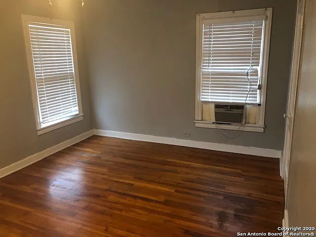 726 E Grayson St #4 — Photo 10