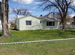 1007 4th Ave, Upton, WY 82730