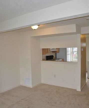 3rd image of 4330 Isleswood Ter