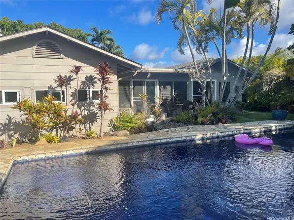 230 Kuukama St, Kailua, HI 96734