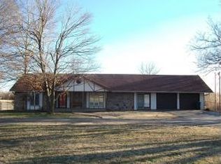 1798 W Fairview Ave, Carthage, MO 64836