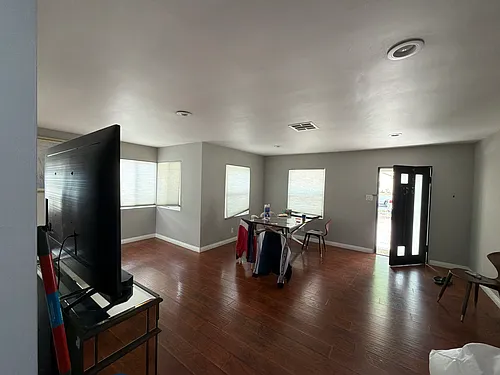 6530 Quinton Ln Photo 1