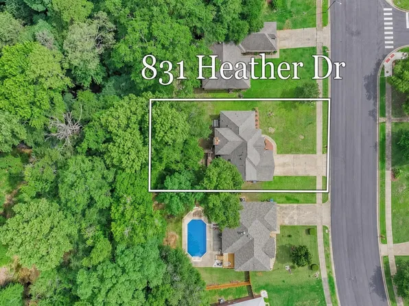 831 Heather Dr, Prattville, AL 36066