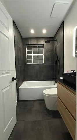 1001 SW 98th Ave — Photo 13